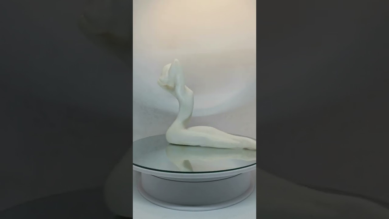 Figurine souvenir  toy old composition plastic