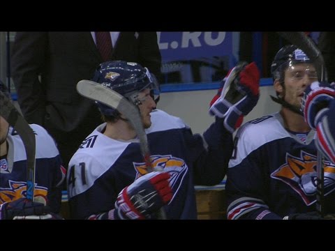Первый гол Томаша Филиппи в КХЛ / Tomas Filippi scores his first KHL goal