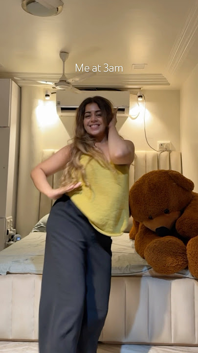 Thumak Thumak Janiye Mahiye De Naal | Bollywood Hindi dance video #viral #songs #trending