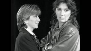 Video thumbnail of "Kate & Anna McGarrigle -  " Why Must We Die""