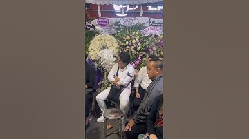 DV Hiếu Hiền &NS Linh Tâm cùng con trai Linh Tý đến viếng CỐ NSUTVŨ LINH#cailuong#DAMTANGNSUTVULINH