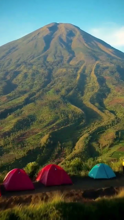 Gunung Sindoro dan Bukit Sikendil