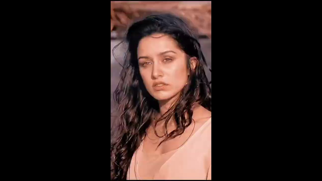 Aashiqui 2 Emotional Scene   Tum Hi Ho  Shraddha Kapoor Whatsapp Status