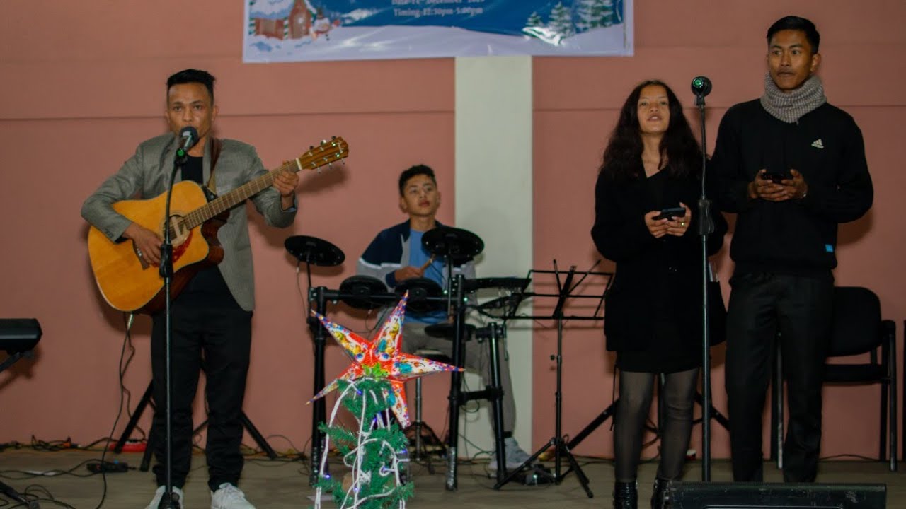 Assista a Feliz Navidad cover by Pynshongdor,Jasmine,Sunnyson,Damonmi and Ebenezer no YouTube Assista a Feliz Navidad cover by Pynshongdor,Jasmine,Sunnyson,Damonmi and Ebenezer no YouTube