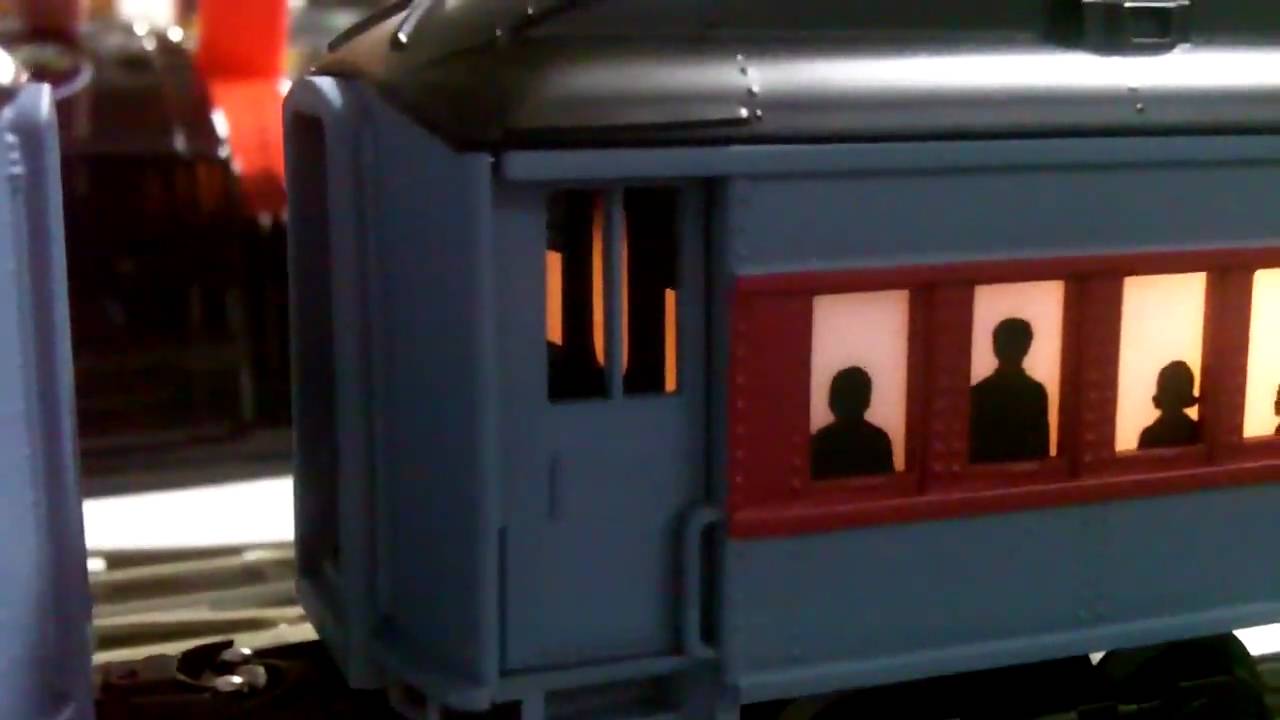 The Polar Express Lionel Trainsounds Tender and Conductor Car - YouTube