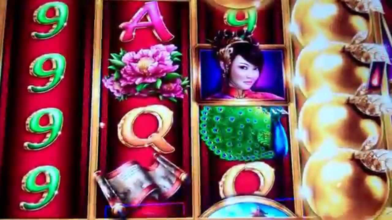 Golden peach slot machine