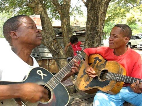 Botswana Music Guitar "Re kopa thuso"