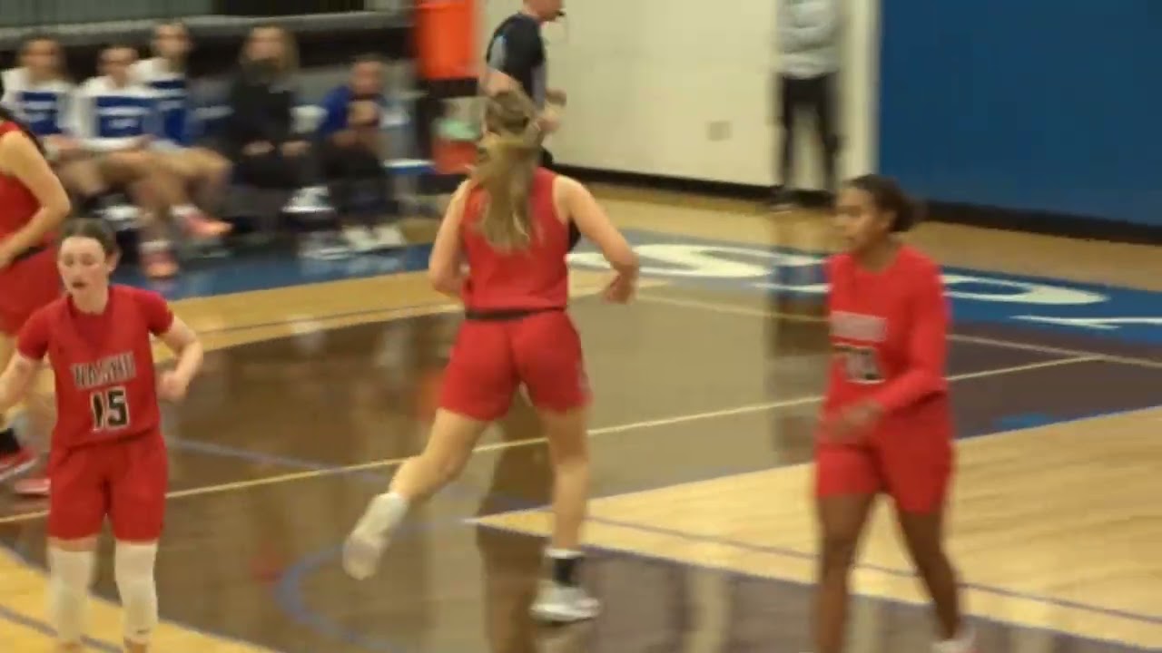 LEXY HARRIS SCORES A GAME-HIGH 17 POINTS!!
