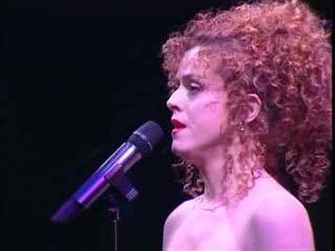 Bernadette Peters Photo 23