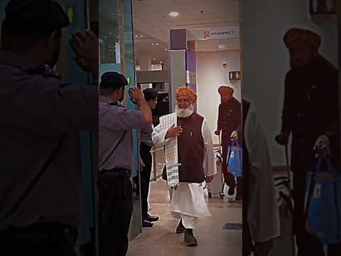 مولانا فضل الرحمان صاحب کا ایر پورٹ پر استقبال      