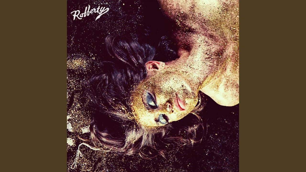 Guarda Glitter su YouTube Guarda Glitter su YouTube