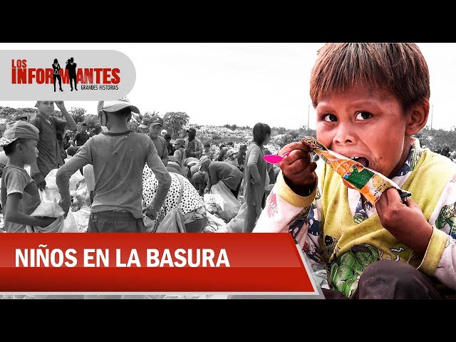 Dolorosa imagen de niños buscando comida en el relleno sanitario de Puerto Carreño - Los Informantes class=