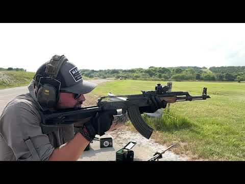 Tir avec une AK47 - SLOWMOTION