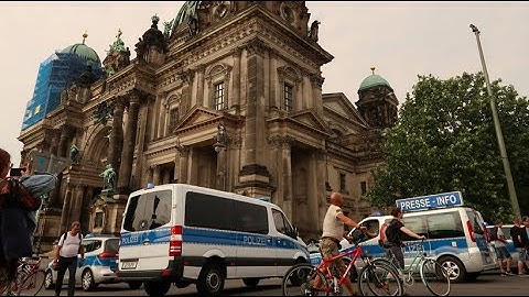 Randalierer im Berliner Dom angeschossen