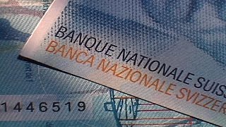 El banco central suizo abandona el tipo máximo del franco con el euro y la moneda se… - economy