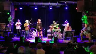 Yvette Landry joins Vince Gill &amp; The Time Jumpers