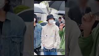 the way Jhope salute Jin without eye contact 🥺💜