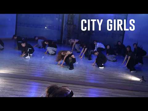Chris Brown, Young Thug - City Girls Choreography DOWNY