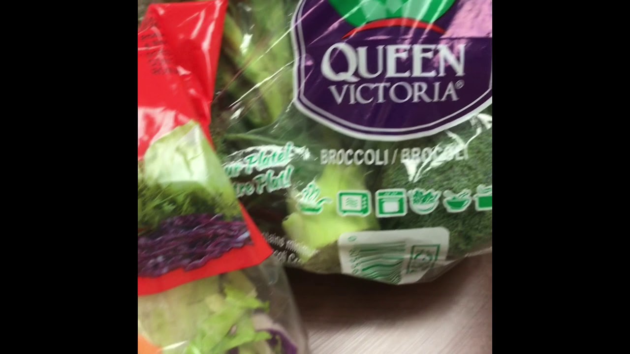 QUICK ALDI RUN 🥒🥕🥦🍇🍌🥓🥯🥚🍳🍅 | TRYING EVERYTHING BAGEL 🥯 SEASONING