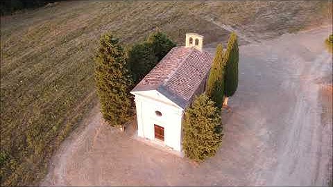 CAPELLA di VITALETA (Chapel of the Madonna di Vitaleta), TUSCANY, ITALY!
