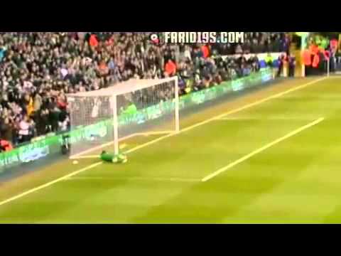 صاروخ الاعب الجزائري المحترف في صفوف فريق توتنهام نبيل بن طالب يضرب في العارضة