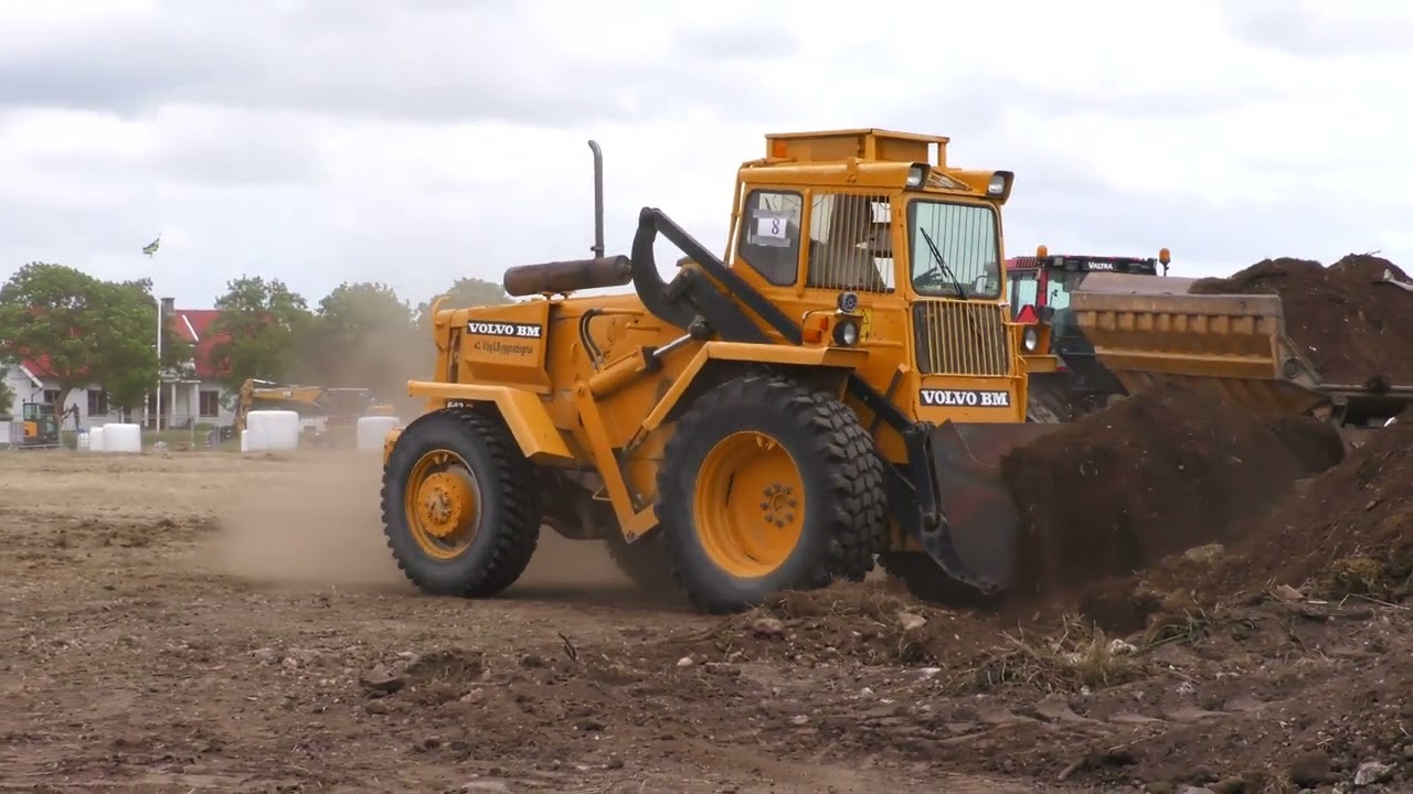 4K/Volvo BM många baklastare  på samma ställe 6 Juli 2024  tre