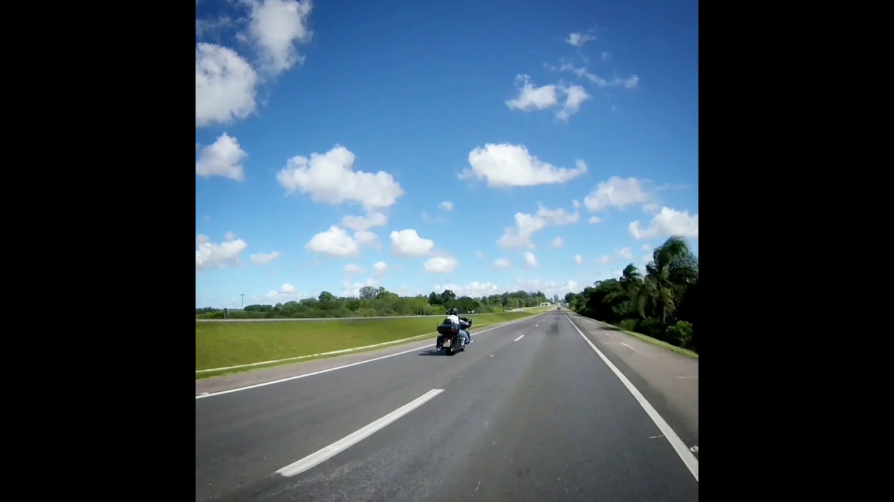 Rolê em sábado de sol.  PHD Alexandre Hirata.