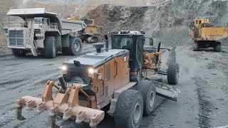 Caterpillar 18M3 Moto Grader Grading the Access Road to the Excavator Amazing Construction Machine by Heavy Mining Equipment 6,250 views 2 weeks ago 8 minutes, 11 seconds