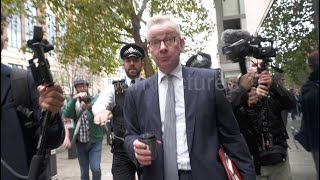 Mp Michael Gove Ambushed By 'Anti Vaccine Passport' Protesters While Having Lunch In Westminster