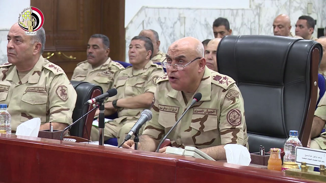 الفريق أول صدقى صبحى يلتقى برجال القوات المسلحة عبر شبكة الفيديو كونفرانس