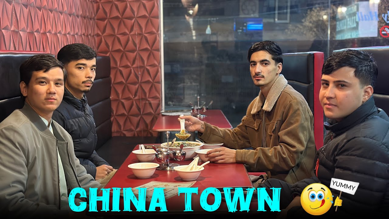 Night Gathering With Friends At China Town 😋 |MariAbad Quetta 😍| Funny Vlog 😂 | Asgharz Vlog✌️