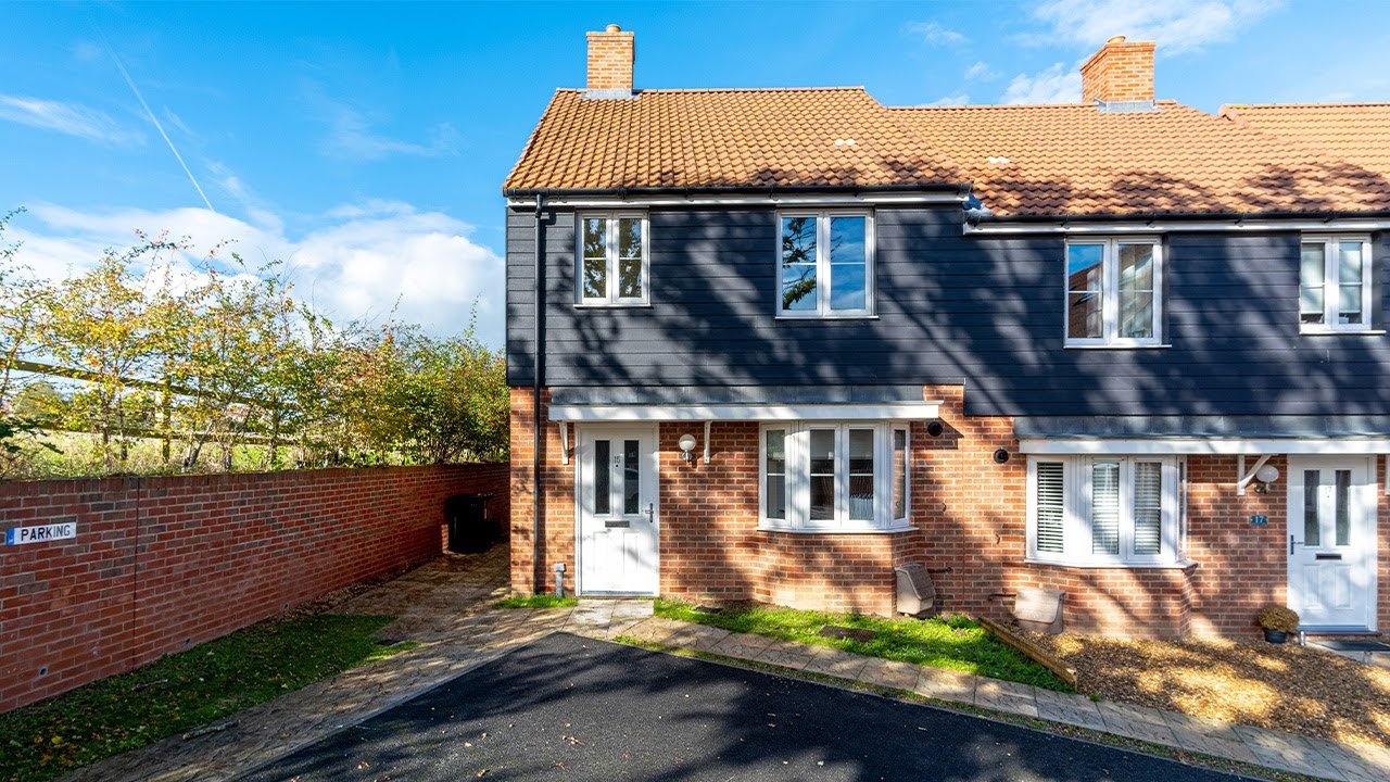 Ainsworth Drive, Little Dunmow Video Walkthrough YouTube