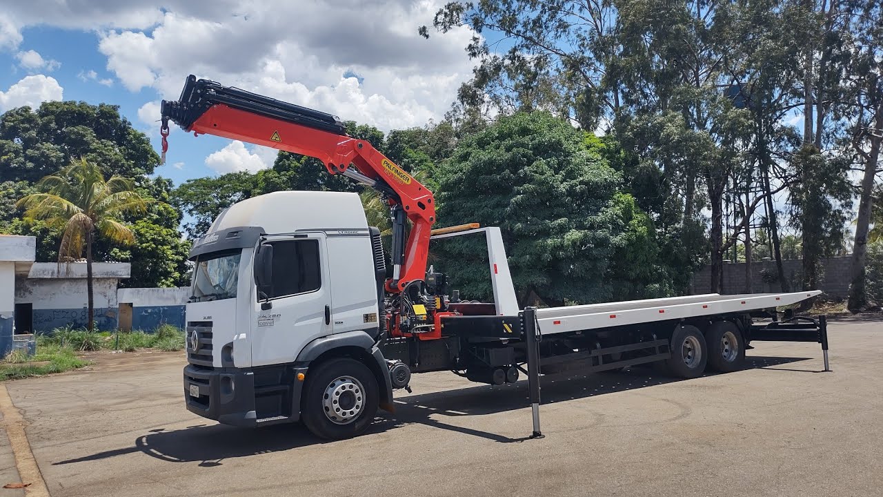 Apresentação Guindaste MD 30007 com controle remoto, caminhão VW 24-280.