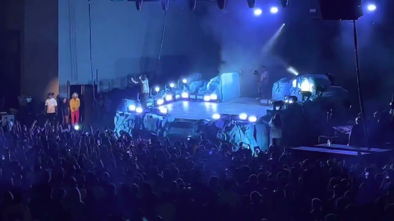 Russ - Me You Live at the Mesa Amphitheater in Mesa, Arizona - 5/6/22