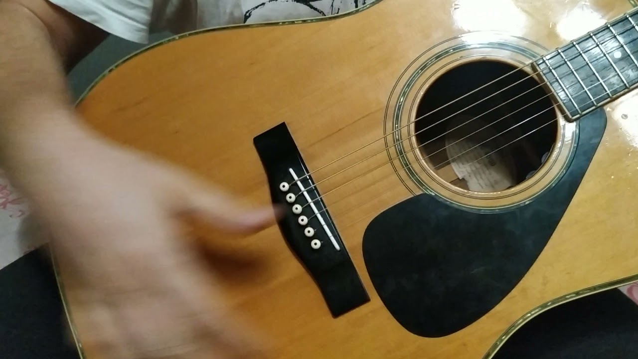Yamaha 400 guitar