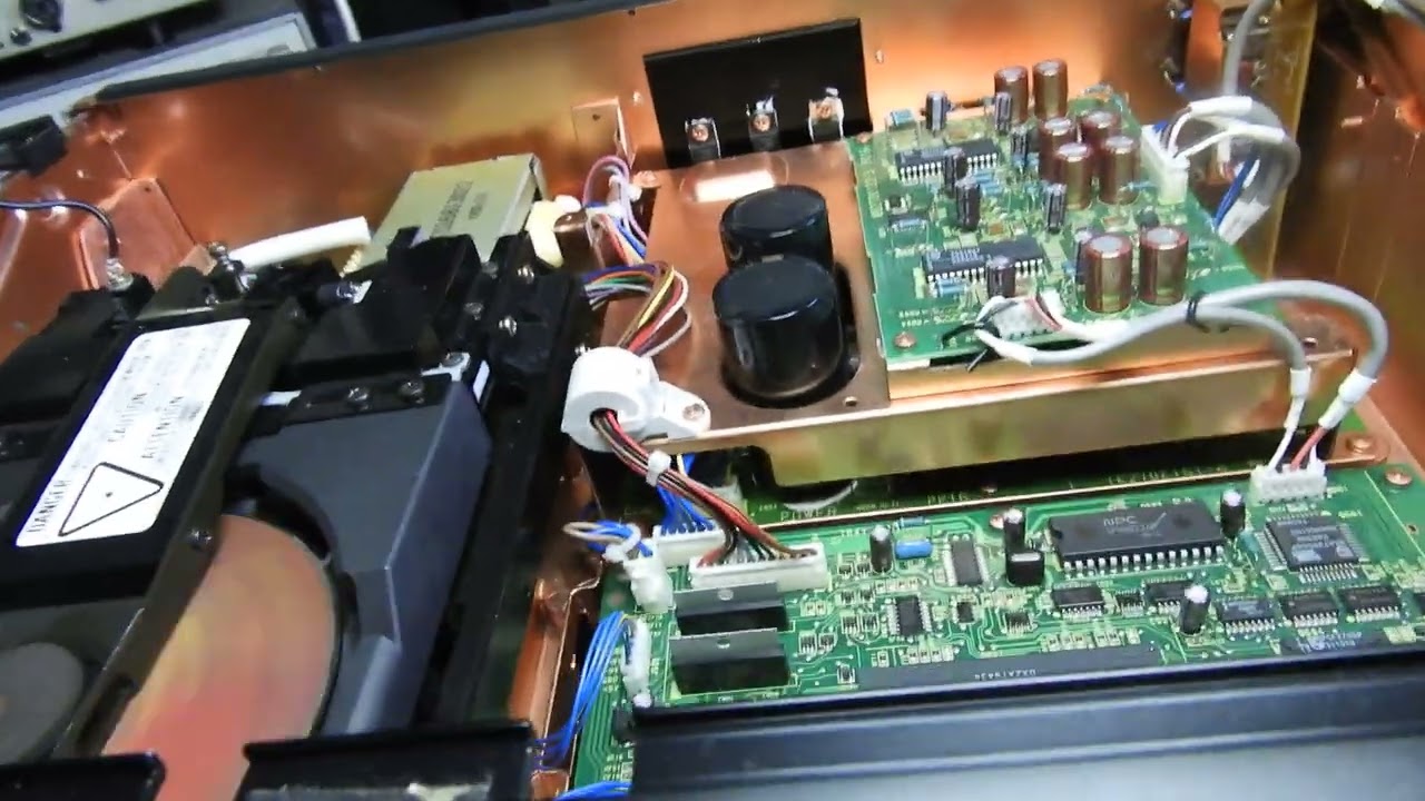 Marantz CD-16 with CDM-4 Metal and 2 x DAC 7 (TDA-1547) is for a