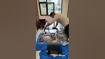 The process of laying desktop protective film