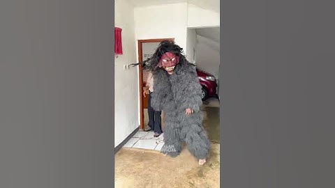 Ngakak 🤣 Prank GRANDONG ditarik masuk ke rumah cewek cantik auto dikejar