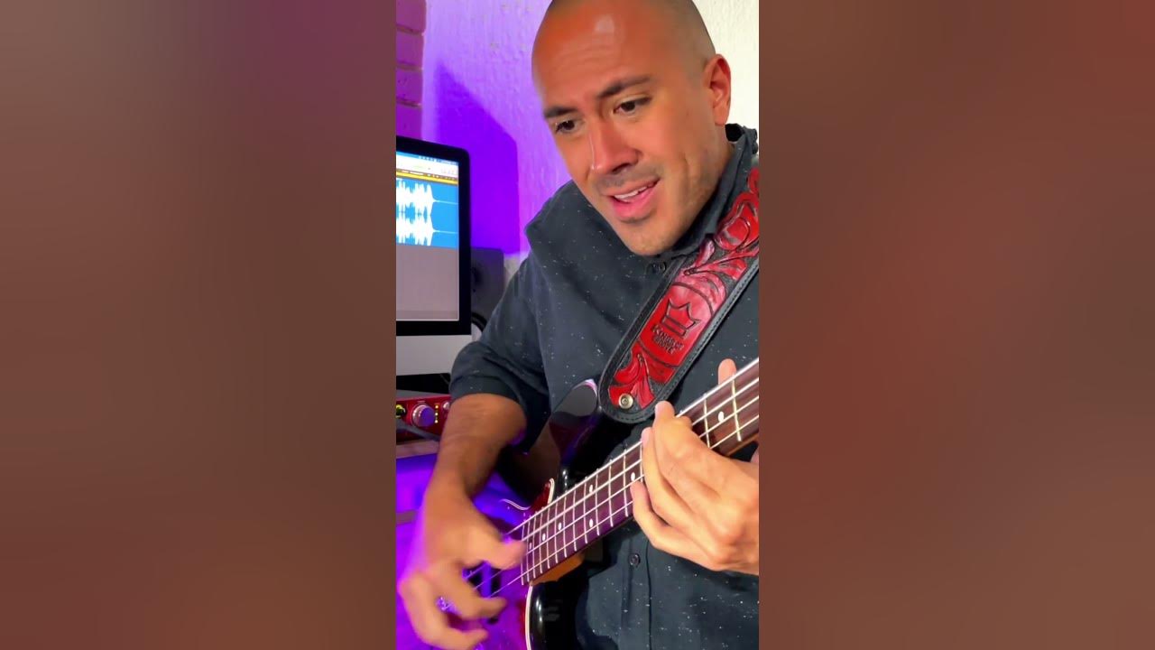 Slap Bass vs Fingerstyle (What's Your Pick??) PlayerOfTheWeek YouTube