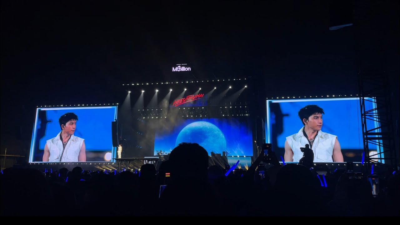 HẸN GẶP NHAU DƯỚI ÁNH TRĂNG - HIEUTHUHAI live at GENfest MBILLION HN