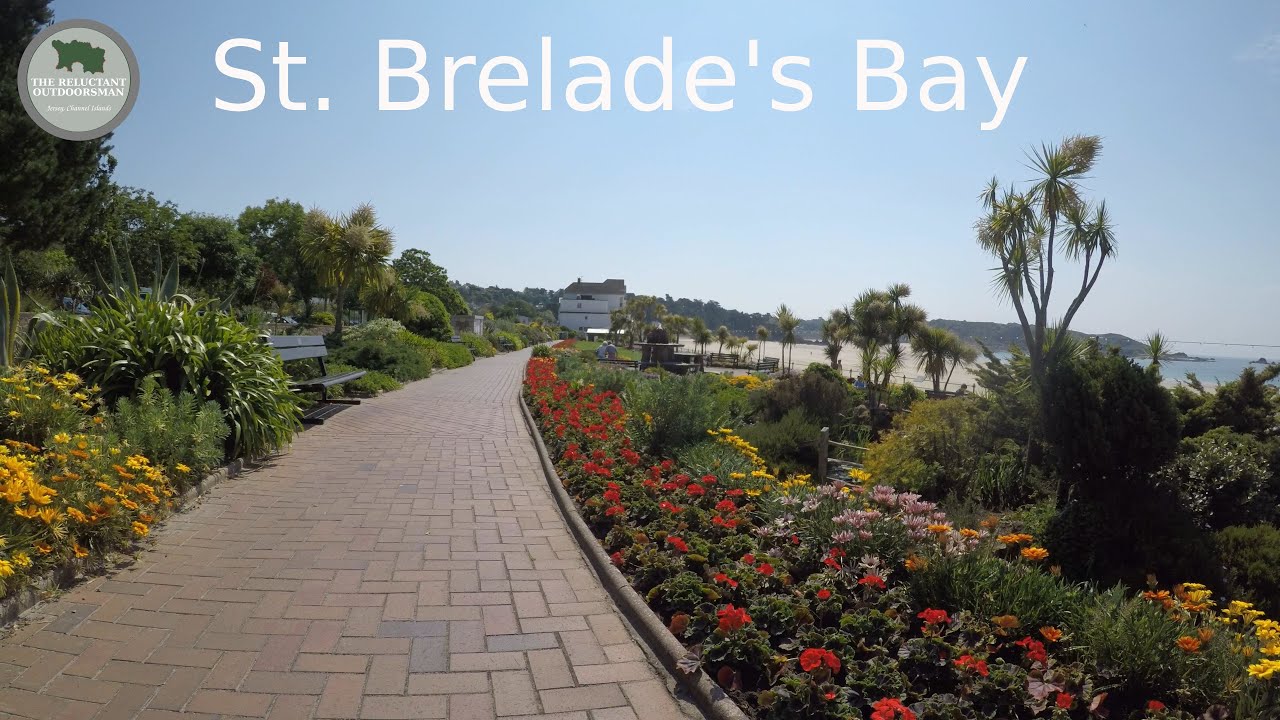Walking at St. Brelade's bay #jersey #walking #walkingtour