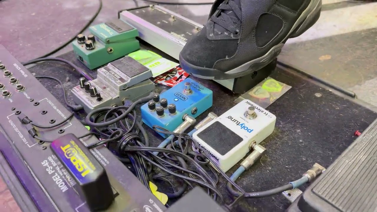 1987 Marshall Silver Jubilee & a rebuilt Marshall 4x12 cab w/ 2 Celestion V-30’s & 2 Celestion T-75s