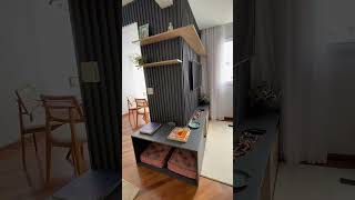 Inspiração decor de sala com painel ripado para tv da Biblos Planejados