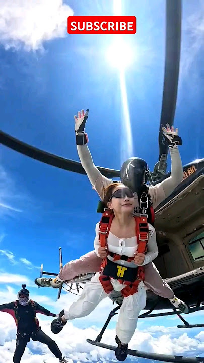 Beautiful Chinese Girl is going to Jump for skydiving #shorts #youtubeshorts #skydive #chinese