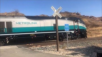 20 seconds of intense train horns in 4K!