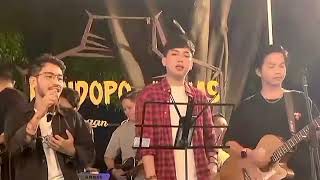 Download Lagu Kupu-kupu Malam MP3 Download Lagu Kupu-kupu Malam MP3