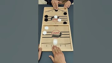 Parent-child interactive playing chess exercises children