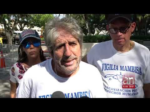 Vigilia Mambisa protesta frente a la embajada de España en Miami