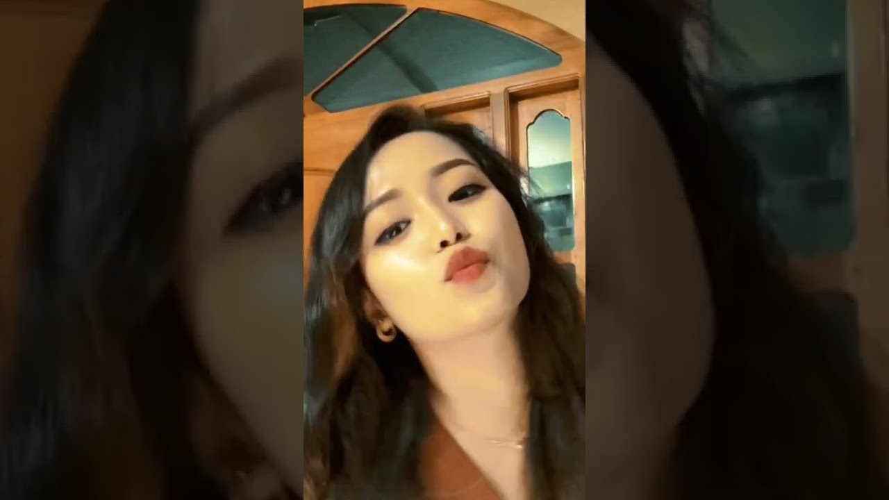 Hot Asian girl Thighs 💦|| Viral reels 4