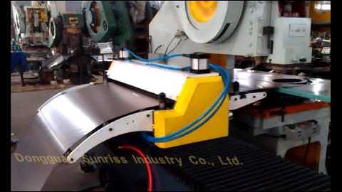 zigzag servo feeder machine